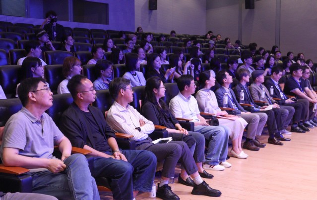 中韓高校東方美學(xué)的當代轉(zhuǎn)譯與跨文化生產(chǎn)系列學(xué)術(shù)活動在我校成功舉辦