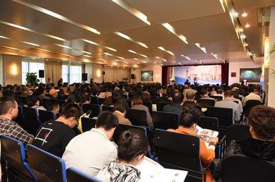 滬語(yǔ)新聲，情系浦江——《鳳凰老江連線》“上海話 上海情”文化藝術(shù)交流活動(dòng)策劃